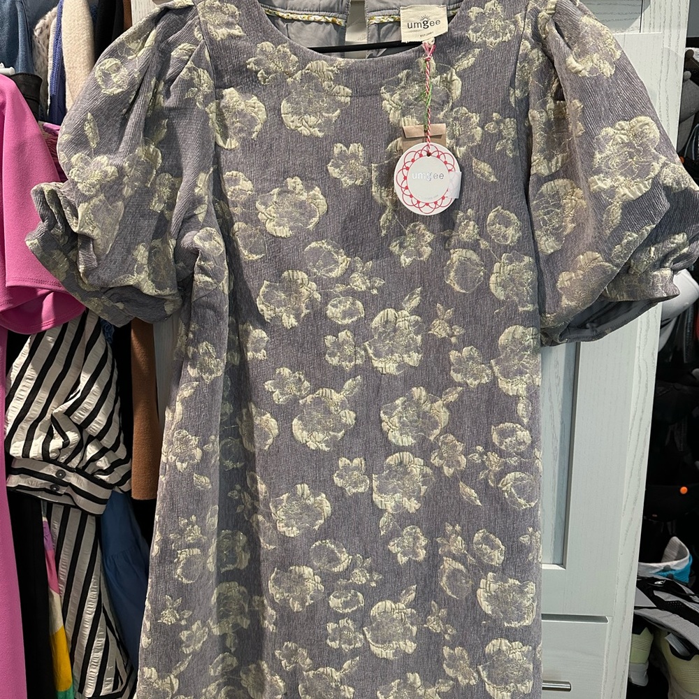 Umgee Gray with Gold Floral Puff Sleeve Dress